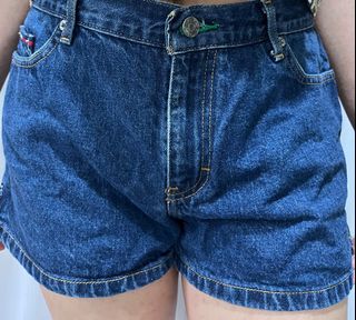 (Category: ) located in . Submitted by raidjesscloset (Listing ID 1365204975, Image 1). Description: .