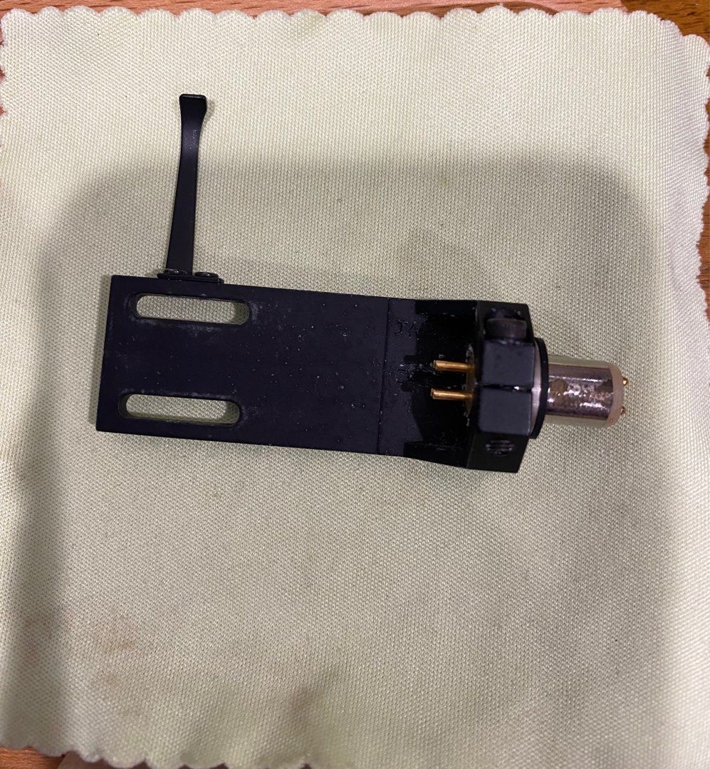 Turntable accessories: Jelco Headshell, Made in Japan, comes with headshell leads (Category: Other Audio Equipment) located in Singapore. Submitted by dlkchang (Listing ID 1365256851, Image 3). Description: Jelco has stopped operations since COVID therefore the remaining new Jelco headshells are priced high. Here is an opportunity to own a used but in great working condition headshell. This comes with headshell leads. This headshell is flexible i