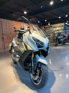 (Category: ) located in . Submitted by Premium.Moto (Listing ID 1365234859, Image 1). Description: .