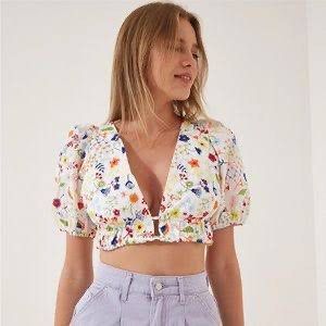 Zara embroidered puff sleeve top (Category: Blouses) located in Quezon City. Submitted by sr_24 (Listing ID 1365155030, Image 3). Description: Bought for 2495! Barely used cause I gained weight huhu. In XS!!.