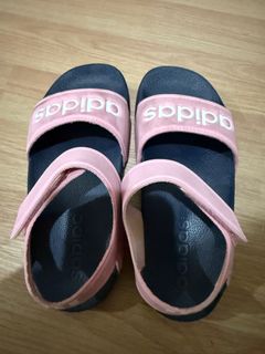 (Category: ) located in . Submitted by preloved_babyclothes (Listing ID 1365468610, Image 1). Description: .