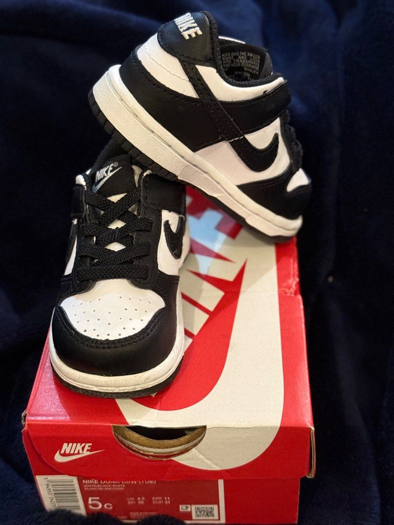 Baby NIKE DUNK LOW (Category: Babies & Kids Fashion) located in Quezon City. Submitted by PVDLL (Listing ID 1365338002, Image 2). Description: Used twice. 9 months to 24 month.