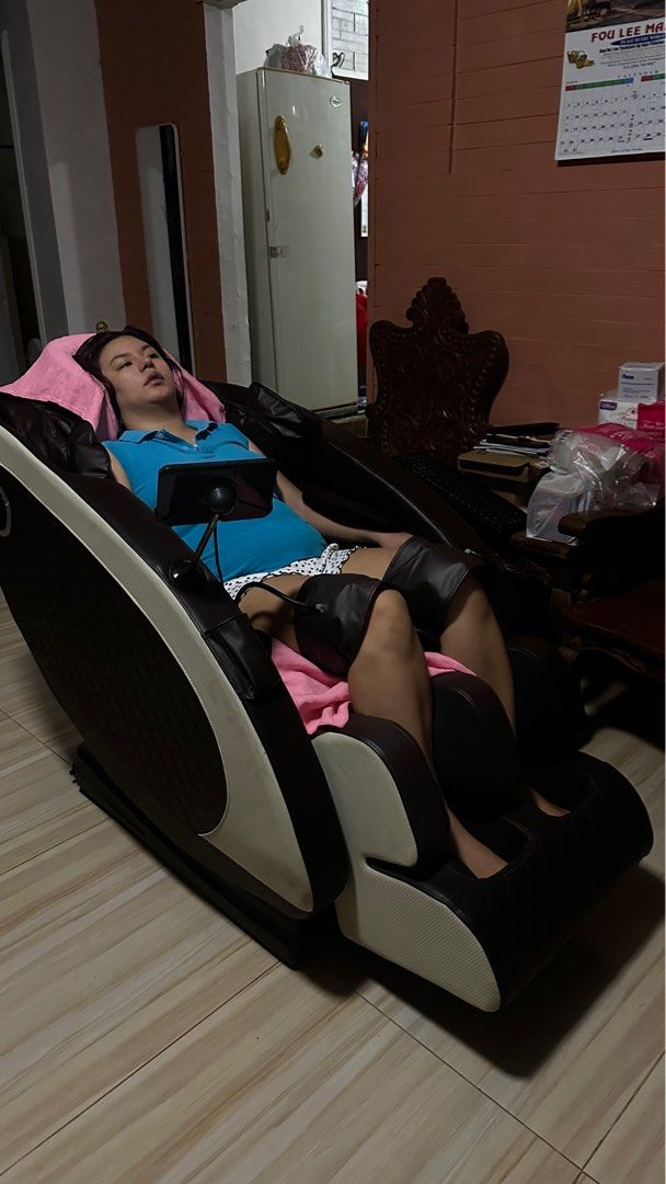 benbo bluetooth leather massage chair (Category: Massage Devices) located in Quezon City. Submitted by shopsnazzy.mnl (Listing ID 1365404676, Image 3). Description: all parts working and it wasn’t be repaired. rfs: migrating .