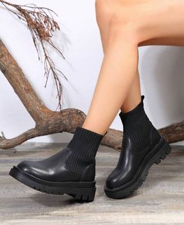(Category: ) located in . Submitted by rnhrecyclothes (Listing ID 1365405599, Image 1). Description: .
