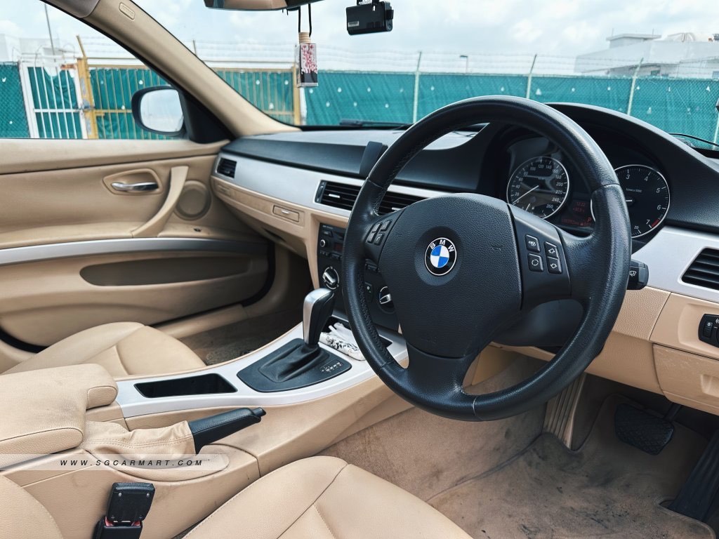 BMW 3 Series Sedan 318I sunroof Auto62872505370625112