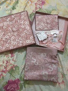 (Kategori: ) berada di . Dikirim oleh eimeepreloved (ID iklan 1365403295, Gambar 1). Deskripsi: .