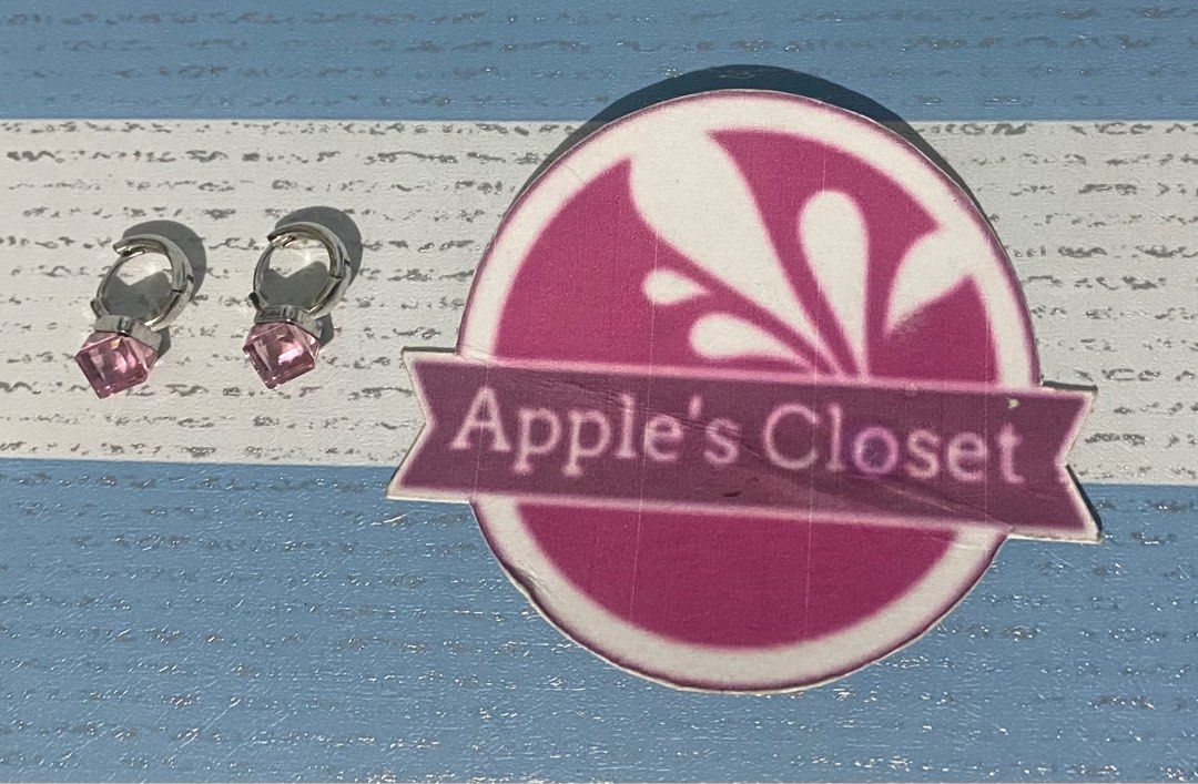 BTS KPOP4 Vol 1 Earring (Super Rare Item) (Category: Earrings) located in Valenzuela. Submitted by apple.closet (Listing ID 1365307038, Image 1). Description: * Slightly used * From my persona collection RFS: Decluttering.