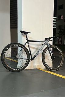 (Category: ) located in . Submitted by smellybikes (Listing ID 1365230197, Image 1). Description: .