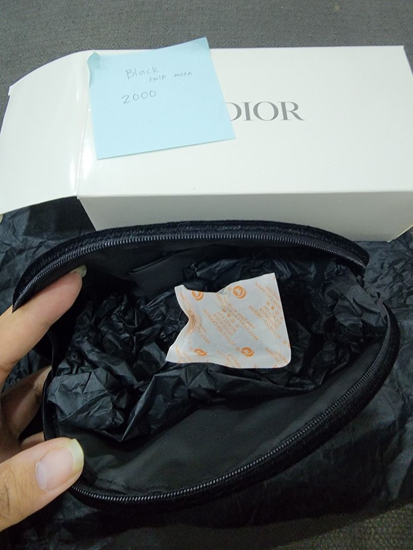 Christian Dior Pouch Moon Black (Category: Purses & Pouches) located in Tanay. Submitted by eulaaaaa (Listing ID 1365473212, Image 1). Description: Dior Pouch Authentic VIP Gift Dior Beauty 100% return money if proven fake.