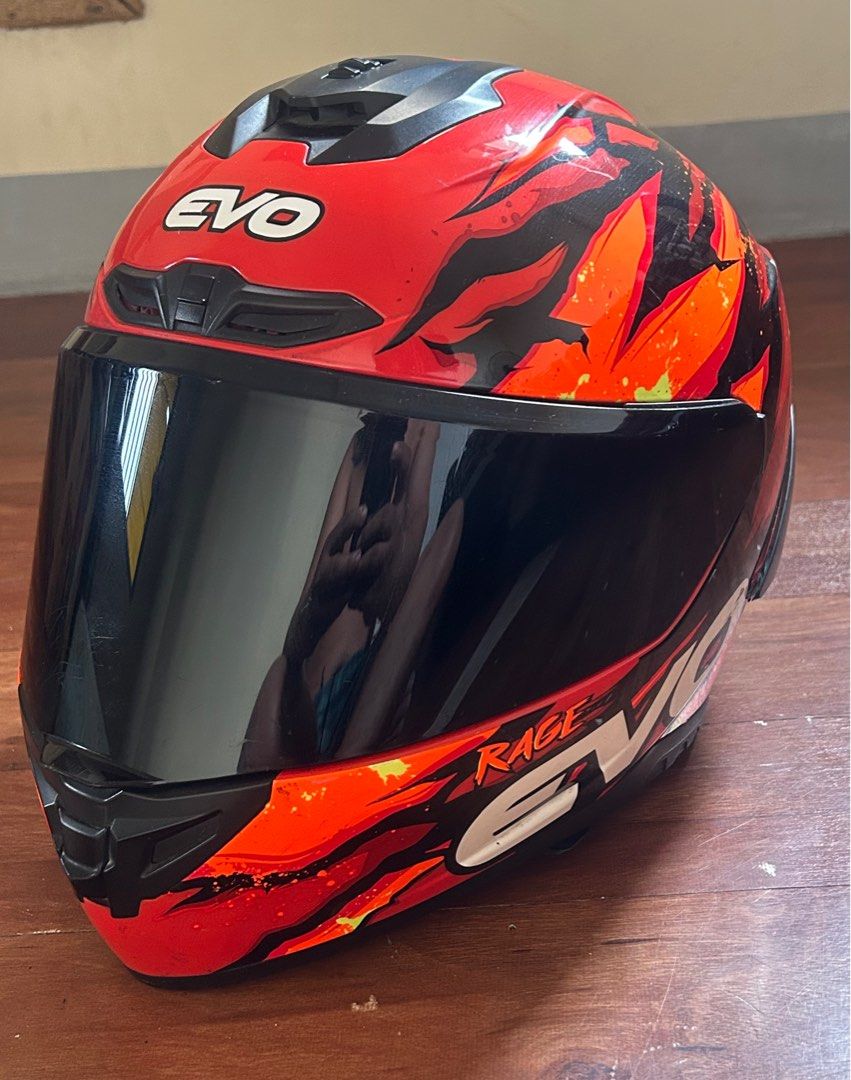 EVO XR-03 RAGE (Category: Helmets and other Riding Gears) located in Manila. Submitted by timer_starts (Listing ID 1365396265, Image 1). Description: Red/Orange Full Face Helmet Spoiler Single Visor Size Medium.