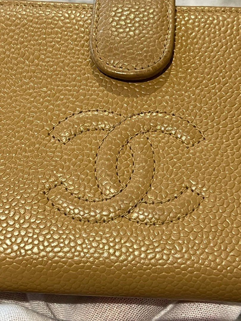 For sale Original Chanel Wallet (Category: Luxury Bags & Wallets) located in Caloocan City. Submitted by dandannnn2525 (Listing ID 1365417699, Image 2). Description: Chanel Caviar Bi-fold Compact Wallet in Beige Made in France Inclusions: Box & Authenticity Card (Hologram Intact) Condition: Preowned in Very good conditions, tolerable signs of use..