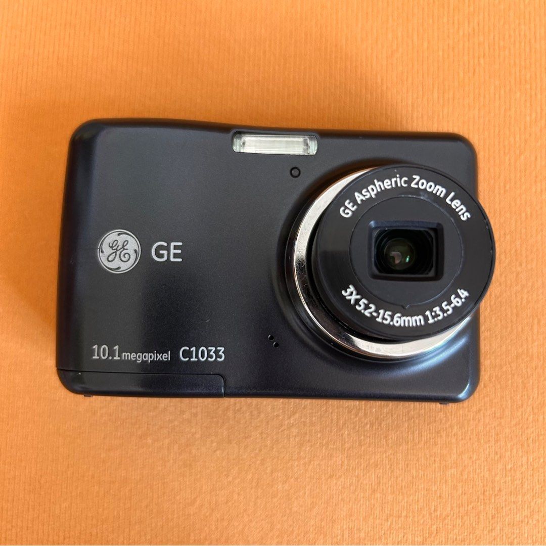 GE C1033 digital camera digicam (Category: Cameras) located in Las Pinas. Submitted by pl4y_it_4g4in (Listing ID 1365324088, Image 1). Description: Used No issue Flash ok Zoom ok Video mode ok All shooting mode ok Buttons ok With sd card only Uses 2x AA battery (not included).