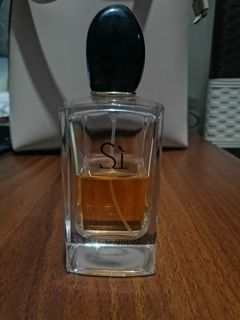Giorgio Armani Si Perfume