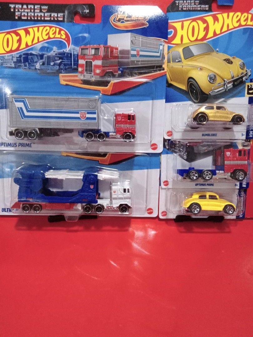 Hotwheels Transformers collections (Category: Vehicle & Diecast Models) located in Manila. Submitted by itas2936619744 (Listing ID 1365425163, Image 2). Description: hotwheels Transformers collections Optimus Prime bumblebee ultra magnus gcash lalamove.