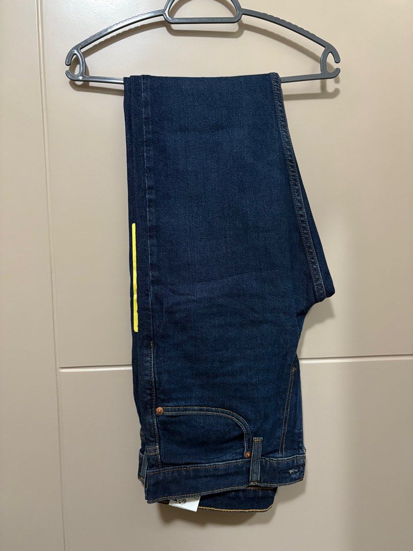 Levi’s 502 (Category: Jeans) located in Las Pinas. Submitted by cmmcacho (Listing ID 1365307517, Image 1). Description: Authentic Levi’s 502 Brand new Size 32 Negotiable.