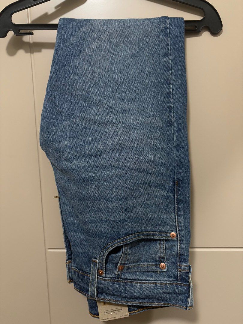 Levi’s 502 (light) (Category: Jeans) located in Las Pinas. Submitted by cmmcacho (Listing ID 1365307696, Image 1). Description: Authentic Levi’s 502 Brand new Size 32 Negotiable.