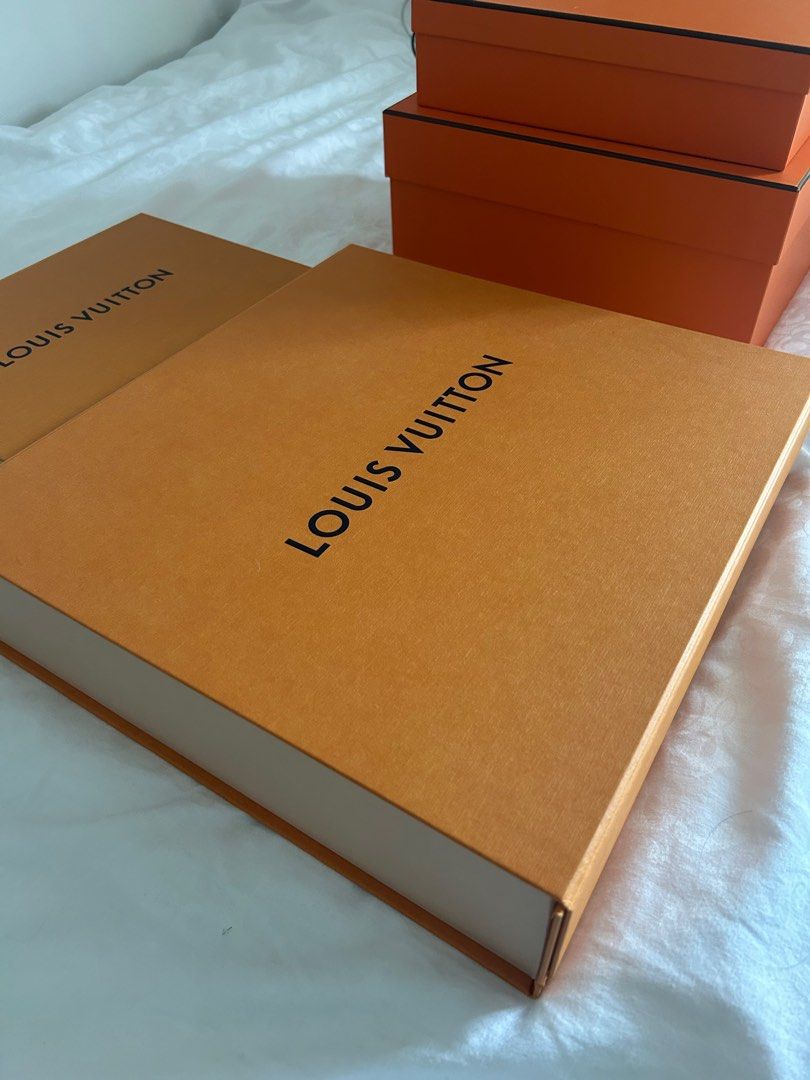 Louis Vuitton (Category: Storage Boxes & Baskets) located in Mandaluyong City. Submitted by maximillianrufus (Listing ID 1365378371, Image 1). Description: For Resellers Original Lv box 1400 for both boxes.
