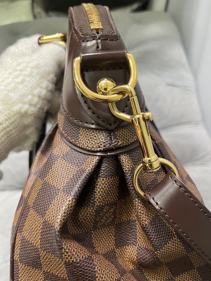 Lv trevi pm (Category: Luxury Bags & Wallets) located in Manila. Submitted by cj101010 (Listing ID 1365347971, Image 3). Description: Rank A condition .