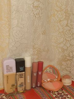 makeups ; check description !