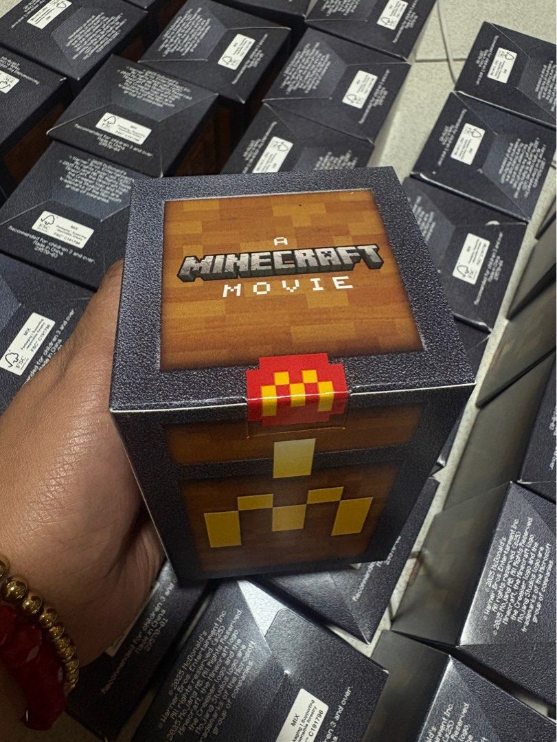 Minecraft mcdo collectibles brandnew (Category: Designer & Blind Box Toys) located in Quezon City. Submitted by mariajuana15 (Listing ID 1365457439, Image 2). Description: collectibles unused code sealed box 6 complete collectibles toys! .