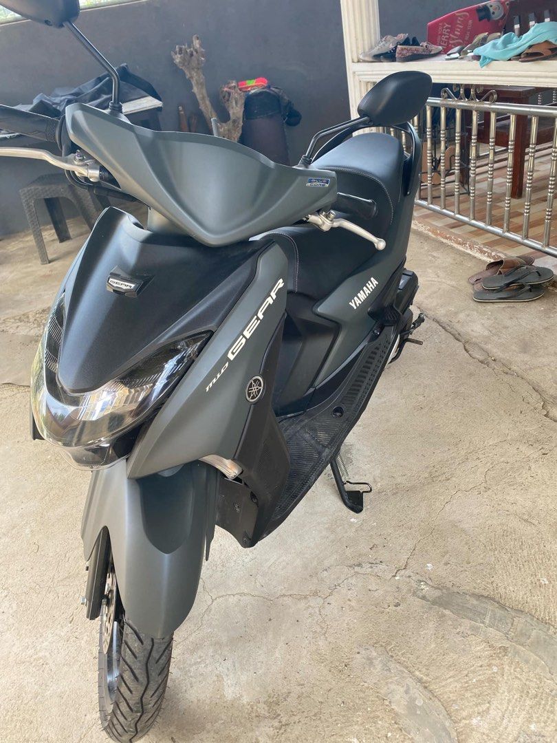 Mio Gear Yamaha (Category: Motorbikes for Sale) located in Quezon City. Submitted by yanzpilot (Listing ID 1365368008, Image 2). Description: Halos hindi nagamit 2K odo lang! Bahay at palenke lang ang tinakbo nito. All stock bago pa talaga sya! First come first serve na lang po! .