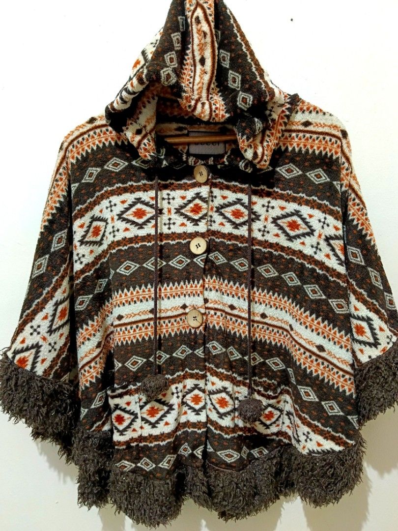 M-L / GUCCI PONCHO JACKET (Category: Coats, Jackets and Outerwear) located in Mandaluyong City. Submitted by uniqueitems77 (Listing ID 1365472078, Image 2). Description: 🔥READ BEFORE INQUIRING🔥 ⚠️NO DEPOSIT, NO MINE POLICY ⚠️FIRST PAY,FIRST SERVE BASIS ⚠️ ITEM RESERVATION 50 PESOS DEPOSIT ⚠️U.S ,JAPAN,AND EUROPEAN SURPLUS ITEMS ✅CONDITION ( as SURPLUS) : 10/10 ✅COLOR: BROWN ✅COLOR RATE: 10/10 ✅ISSUES: NONE ✅NEEDS WASH ☎️ 09926612644 or PM ME IF