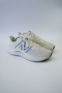 (Kategori: ) berada di . Dikirim oleh valorasneakers (ID iklan 1365463346, Gambar 1). Deskripsi: .