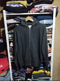 (Category: ) located in . Submitted by 2ndhandscore (Listing ID 1365416124, Image 1). Description: .
