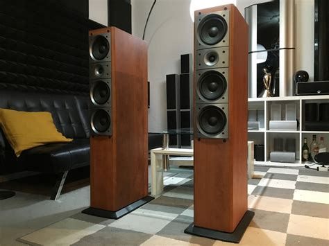 Pioneer S-H510V Floorstanding Speakers + Class-D Stereo Amplifier with Bluetooth, FM Radio, Aux-In -- Retro Budget Hi-Fi Home Theatre System (Category: Soundbars, Speakers & Amplifiers) located in Singapore. Submitted by cancerhands (Listing ID 1365455888, Image 1). Description: Comes with a simple stereo class-D amplifier with FM radio, aux-in and Bluetooth, and an aux-in cable terminating with a stereo 3.5mm TRS jack. Feet not included. Minor w