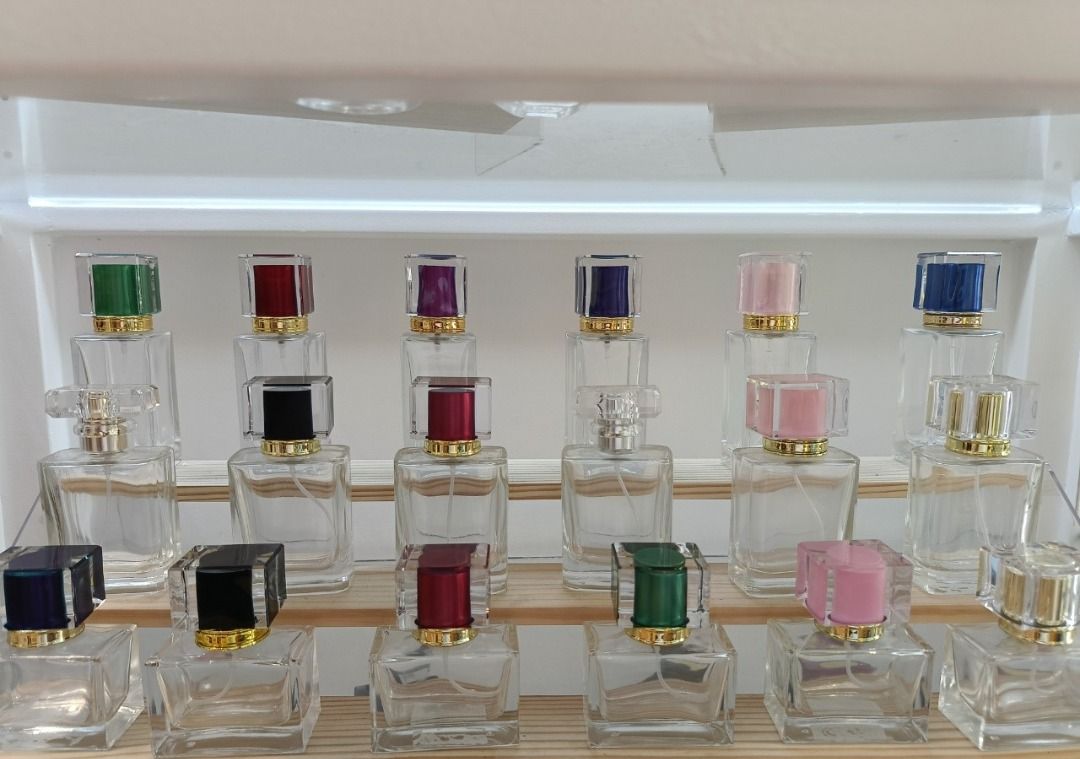 Rectangular Perfume Bottle 50ml clear (Category: Fragrance & Deodorants) located in Quezon City. Submitted by glasspakph (Listing ID 1365367321, Image 1). Description: Rectangular Perfume Bottle 50ml clear LENGTH- 53mm WIDTH- 32mm HEIGHT- 100mm WEIGHT- 152g MOUTH- 13mm MATERIAL- Glass.