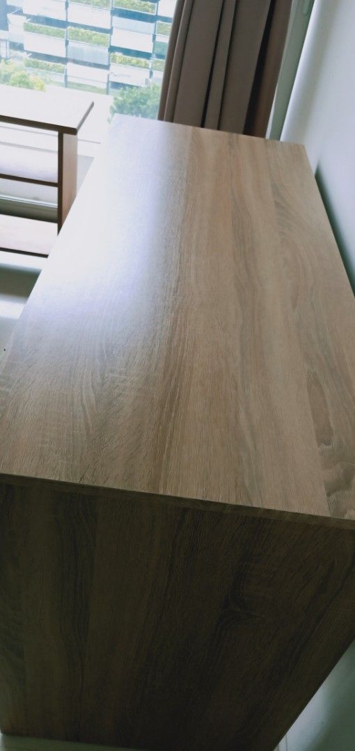 Study Table (Category: Tables & Sets) located in Singapore. Submitted by boboali42218 (Listing ID 1365351160, Image 1). Description: .