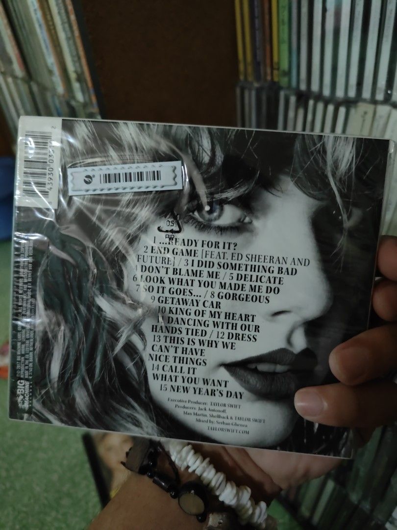 TAYLOR SWIFT- REPUTATION BRANDNEW SEALED (Category: CDs & DVDs) located in Makati City. Submitted by urdiscogsph (Listing ID 1365318023, Image 2). Description: .