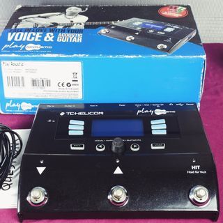 TC Helicon Play acoustic (2-in-1 Voice and Guitar processor)