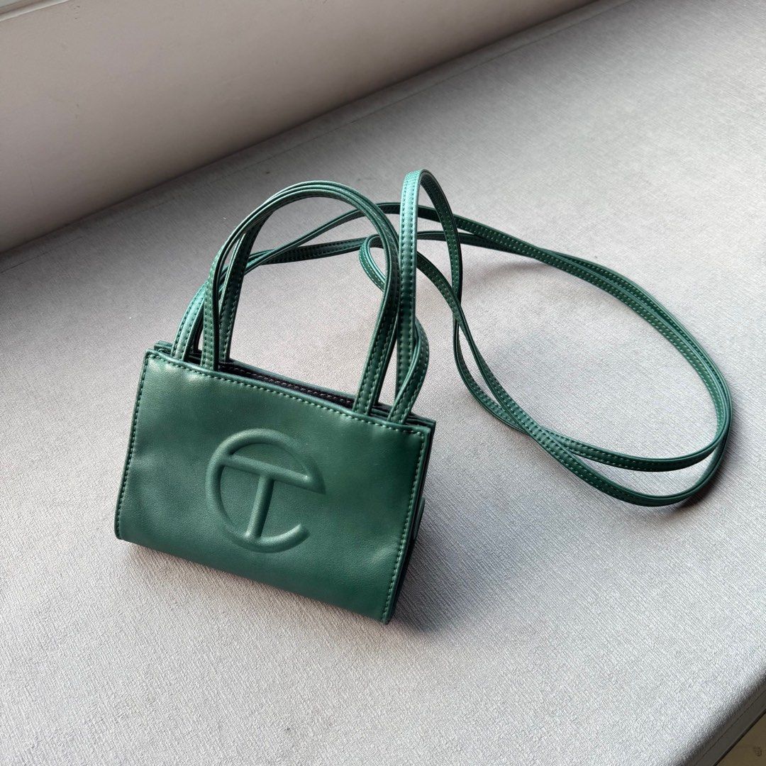 Telfar olive green small shopping bag (Category: Luxury Bags & Wallets) located in San Juan City. Submitted by markbuls (Listing ID 1365391265, Image 2). Description: Barely used Telfar olive green small shopping bag bought from Telfar website. Could show the email receipt if needed. Dust bag included. No issues and no scratches..