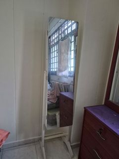 (Category: ) located in . Submitted by hanzace (Listing ID 1365394060, Image 1). Description: .