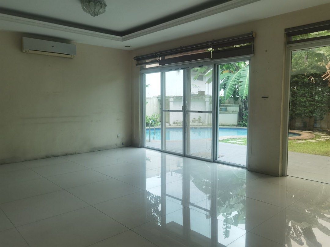 Valle Verde House for Sale (Category: House & Lot) located in Taguig. Submitted by brokerhanstaneo_09178038728 (Listing ID 1365389066, Image 2). Description: Valle Verde 3 La : 686 sqm 4 br den pool P 220 M south west Valle 3 721 sqm 200M .