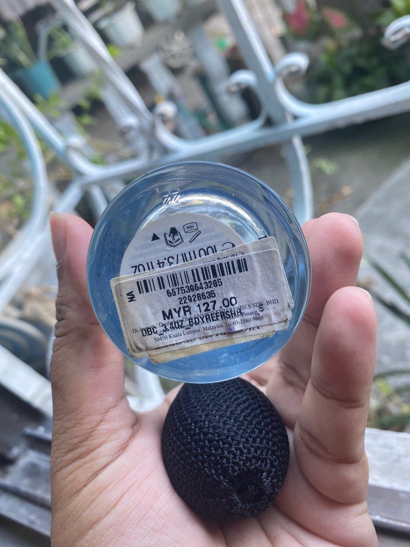 Victoria’s Secret Passion Flower (Category: Fragrance & Deodorants) located in Quezon City. Submitted by declutterwithsandy (Listing ID 1365382005, Image 3). Description: Pump is not working but the scent is good 💯🔥 FR. 20% used RFS: Decluttering.