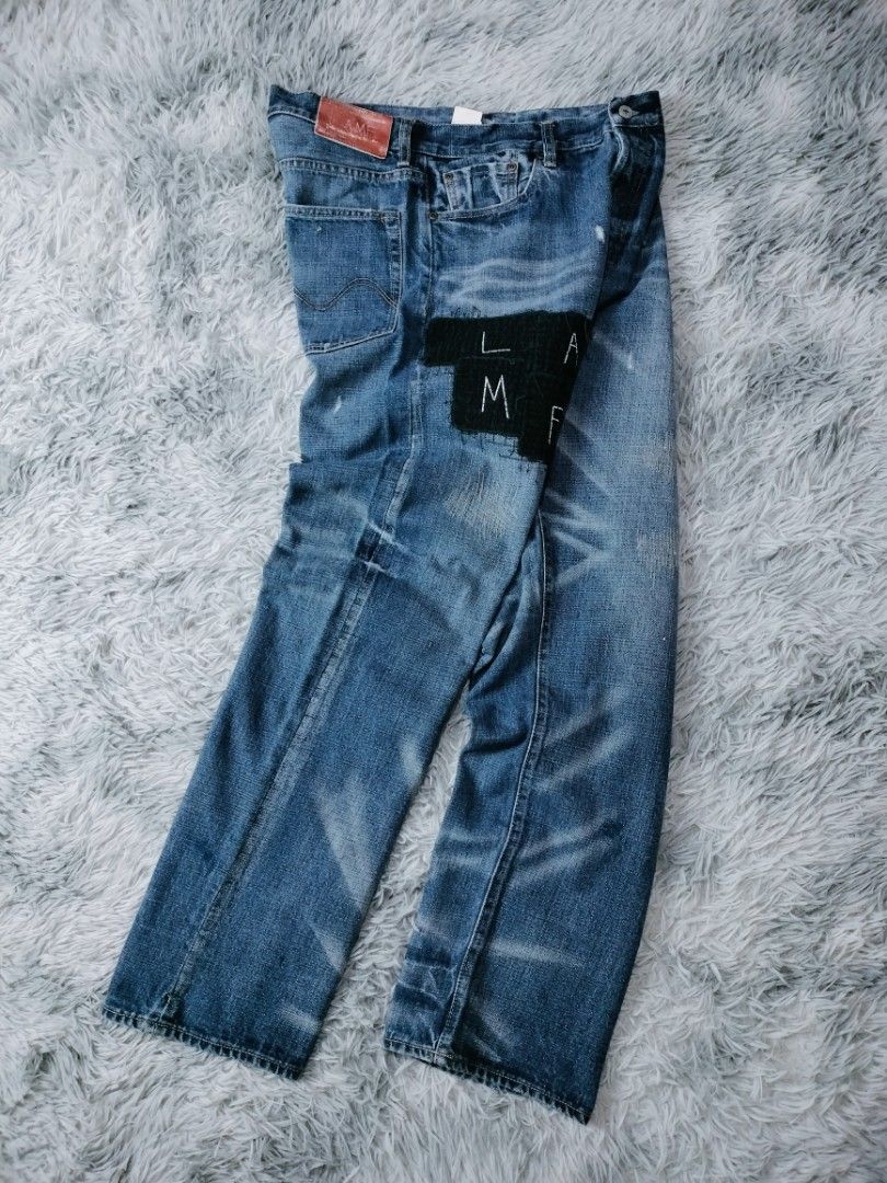 Wtaps LAMF Blues selvedge Denim Trash jeans (Category: Jeans) located in Rosales. Submitted by simplebyx.ph (Listing ID 1365453137, Image 3). Description: Wtaps LAMF Blues selvedge Denim Trash jeans __________________ Size: large on tag Waistline: 34-35 Length: 42 Front rise: 12 Leg opening: 8 (Measured by inches) Issue: None (Colors may vary due to lighting) 9/10 | Condition Hand wash & Clean☑ Price: 3250 "See all Slides n Check the Beautiful Pi