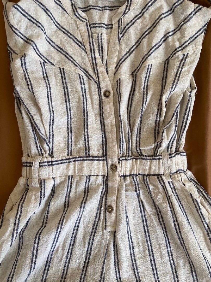 Zara Linen Stripes Romper (Category: Rompers) located in Quezon City. Submitted by cmsupreloved (Listing ID 1365327904, Image 3). Description: .