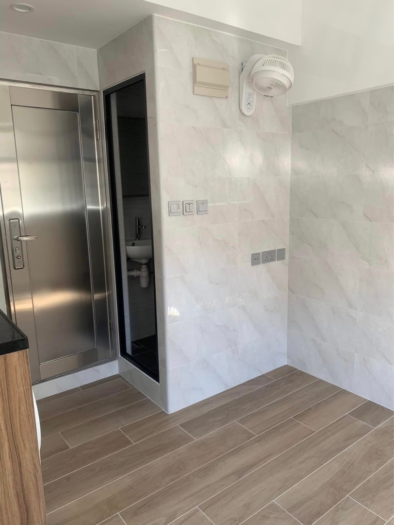 1st floor, 78 Ma On Road, Sheung Shui, brand new beautifully furnished large suite 🏡 direct landlord (no commission), clean and simple environment 👍🏻 (no estate agents please). Available for occupancy in June.63437993514242113