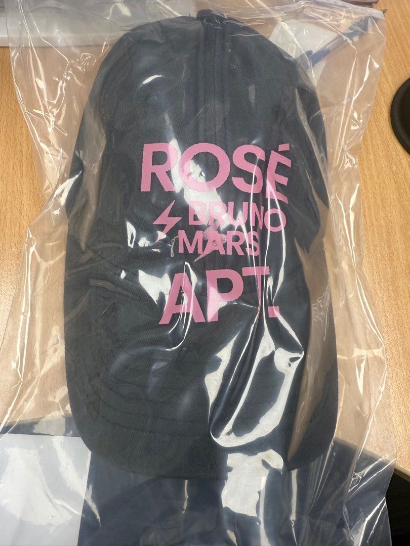 ROSÉ ロゼ ポップアップ APT.BALL CAP blackpink ROSÉ APT. BALL CAP @roses_are_rosie