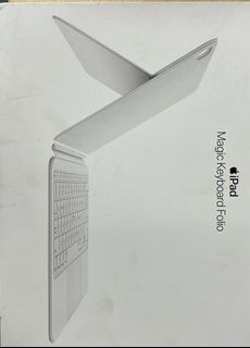 Apple iPad Magic Keyboard Folio A16