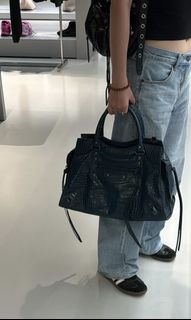 （分類：）位於 。 由 murphylikezz 提交（商品編號 1359805934，圖片 1）。簡介： 。