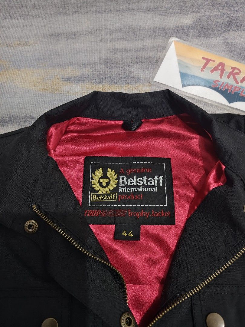 BELSTAFF INTERNATIONAL TOUR MASTER TROPHY JACKET (Category: Luxury Apparel) located in Baguio. Submitted by igorotak.111.taraki.com (Listing ID 1365598344, Image 3). Description: FS BELSTAFF INTERNATIONAL TOUR MASTER TROPHY JACKET GOOD AS NEW NO ISSUES 44 ON TAG L-19 W-19 CAN FIT M-L WOMENS.