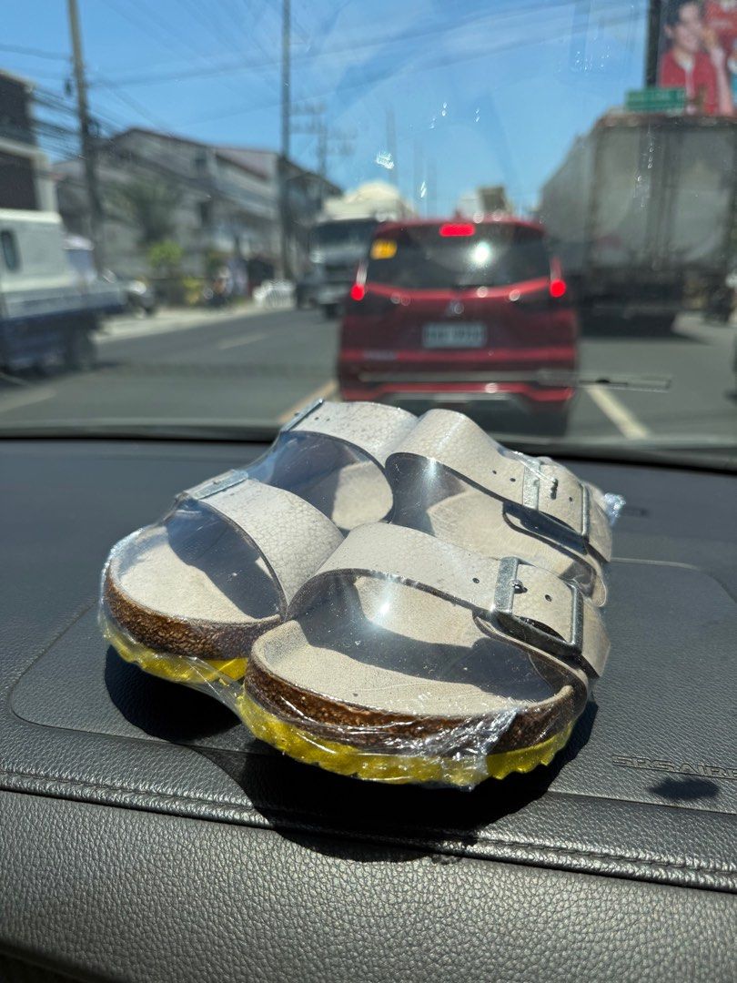 BIRKENSTOCK ARIZONA (Category: Flats & Sandals) located in Calamba. Submitted by jheckitz (Listing ID 1365576859, Image 1). Description: FOR SALE‼️ BIRKENSTOCK ARIZONA NARROW FIT 36 Twice ko lang nagamit. Hindi ako comfortable sa cork. Matagal natambak kaya medyo nadumihan pero pinalinis ko na. .