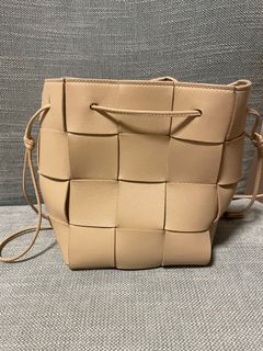 （分類：）位於 。 由 ctwkc 提交（商品編號 1365587179，圖片 1）。簡介： 。