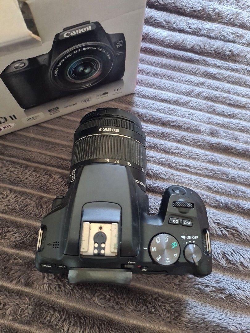Canon EOS 200D II 2018 (Category: Cameras) located in Iloilo. Submitted by Santeescloset (Listing ID 1365497880, Image 3). Description: wifi touchscreen.