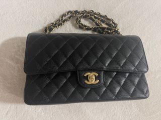 Chanel Classic Double Flap Medium Black Caviar GHW