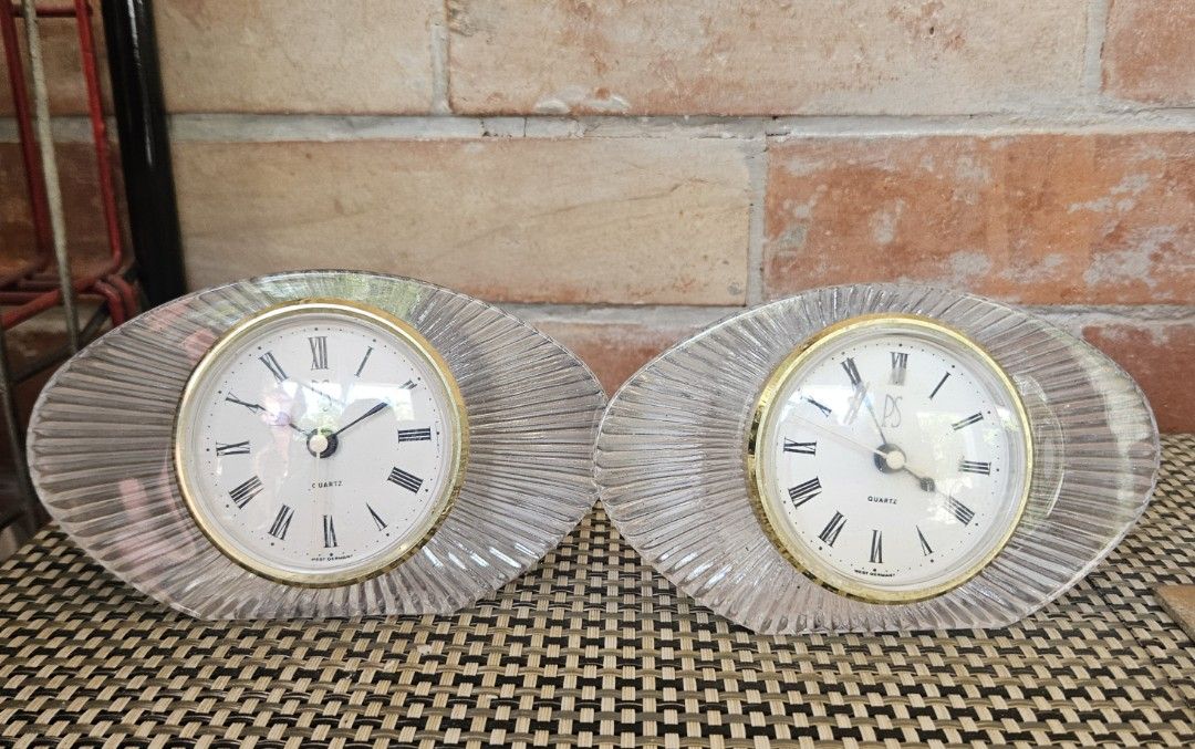 Clock Display only Bundle (Category: Clocks) located in Rizal. Submitted by cherry_garcia (Listing ID 1365584420, Image 2). Description: Not working Mode of Payment : G-Cash/Paymaya Mode of Delivery : Lalamove/LBC Location : Filinvest East Marcos Highway Cainta, Rizal.