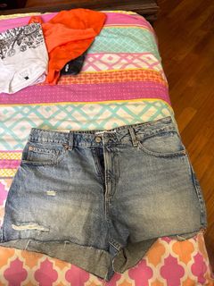 (Category: ) located in . Submitted by strawberryskies (Listing ID 1365516731, Image 1). Description: .